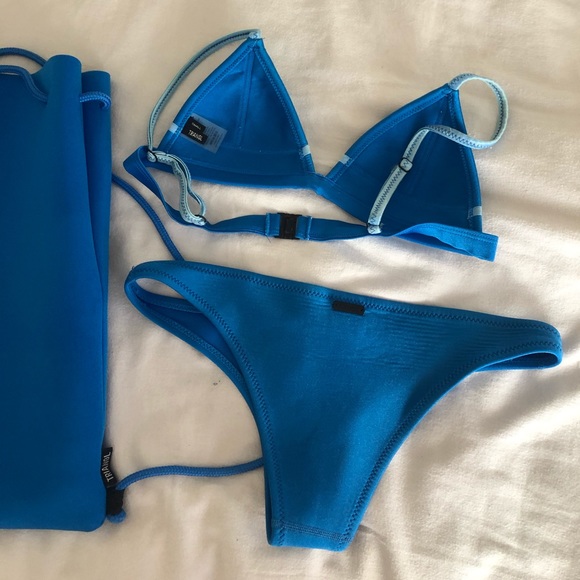 SOLD Blue Triangl bikini - Picture 4 of 4